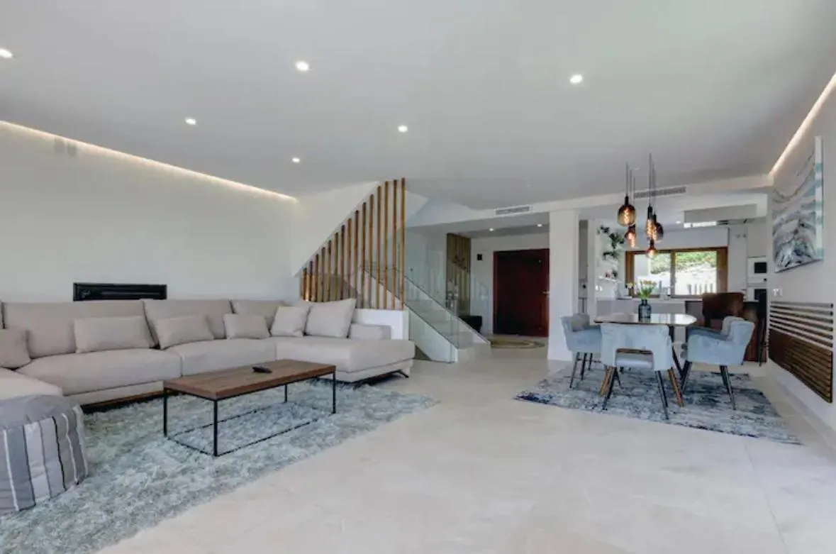 Modern Villa / Sea Views & Private Pool/ Villa Sofia Sitio de Calahonda Spain