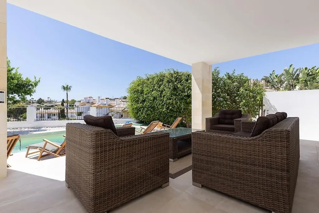 Modern Villa / Sea Views & Private Pool/ Villa Sofia Sitio de Calahonda